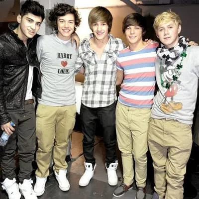 +Exclusively One Direction logo