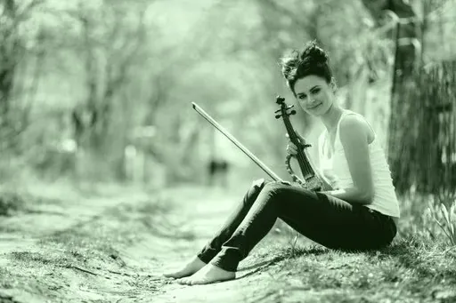 Radio Art - Optimistic Classical logo